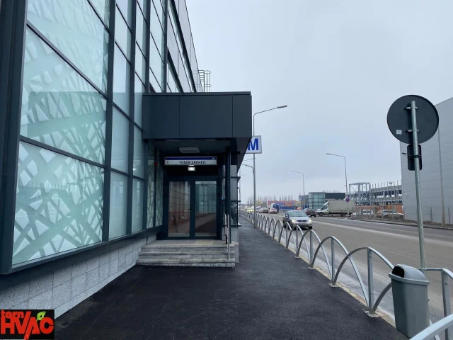 🚇 Inca o piatra de hotar in infrastructura acestei statii de metrou din Bucuresti! 🔧❄️

Suntem din nou responsabili de nivelul maxim de confort creat la aceasta locatie, prin instalarea a #MitsubishiElectric #CityMulti #VRF #Zubadan,cu unitatile #MrSllim.

🌬🔥 Tehnologia #Zubadan este conceputa pentru performante constante la temperaturi scazute - solutia ideala pentru locatii subterane si asigura un control perfect al climatizarii, oferind fiabilitate pe tot parcursul anului. 🌬🔥

Sistemele #MrSlim, completeaza aceasta instalatie oferind solutii flexibile si compacte care se incadreaza perfect in infrastructura acestei statii. Functionarea silentioasa este un bonus care ofera un mediu confortabil atat pentru navetisti, cat si pentru personal.

Aceasta solutie a fost aleasa pentru eficienta energetica ridicata, performanta la temperaturi scazute si capacitatea de a indeplini cerintele exigente ale locatiilor subterane. Inca o data, profesionalismul, si atentia la detalii ale echipei noastre ne diferentiaza - oferind o instalatie HVAC fiabila si de inalta performanta, care sustine atat confortul pasagerilor, cat si eficienta operationala.

✨ Munca noastra continua sa vorbeasca de la sine - stabilind un standard inalt la fiecare proiect pe care il avem.

https://torn-climatizare.ro/produs/aer-conditionat-mitsubishi-electric-duct-eco-standard-pead-sm125jalpuz-sm125yka-12-kw/ 

https://torn-climatizare.ro/produs/mitsubishi-electric-vrf-linia-y-zubadan-puhy-hp200ynw/ 

#MitsubishiElectric #CityMulti #Zubadan #Bucuresti #Profesionalism #SistemeVrf #SolutiiInteligente #TornHvacSolutions #StayCool #KeepWarm #Craiova #Bucuresti

Pentru o oferta personalizata, contactati unul dintre consultantii nostri:
Bucuresti: str. Maria Rosetti, nr. 6, Maria Rosetti Tower, et. 2
Craiova: bd. Carol I, nr. 73, Depozit si Showroom: str. Aeroportului, nr. 193A, Carcea
☎Telefon: 0371.097.016, 031.438.19.10, 021.555.49.29 (10 linii)
📅Program: luni-vineri, 9 a.m. – 18:00 p.m.
✉Adresa de e-mail: office@torn-climatizare.ro
🛒 https://torn-climatizare.ro/